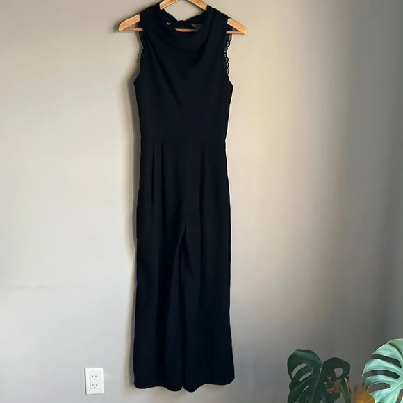 Gal meets glam Melanie Lace Back Wide Leg Jumpsuit - Picture 4 of 12